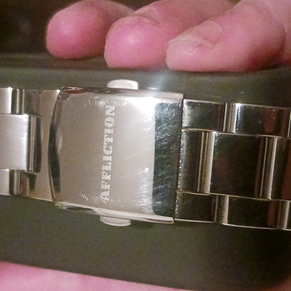 Affliction women's watch - Picture 3 of 9